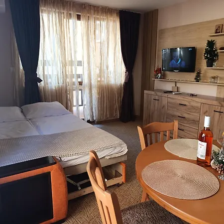 снежна приказка в Mountain ап 29 Apartment Pamporovo